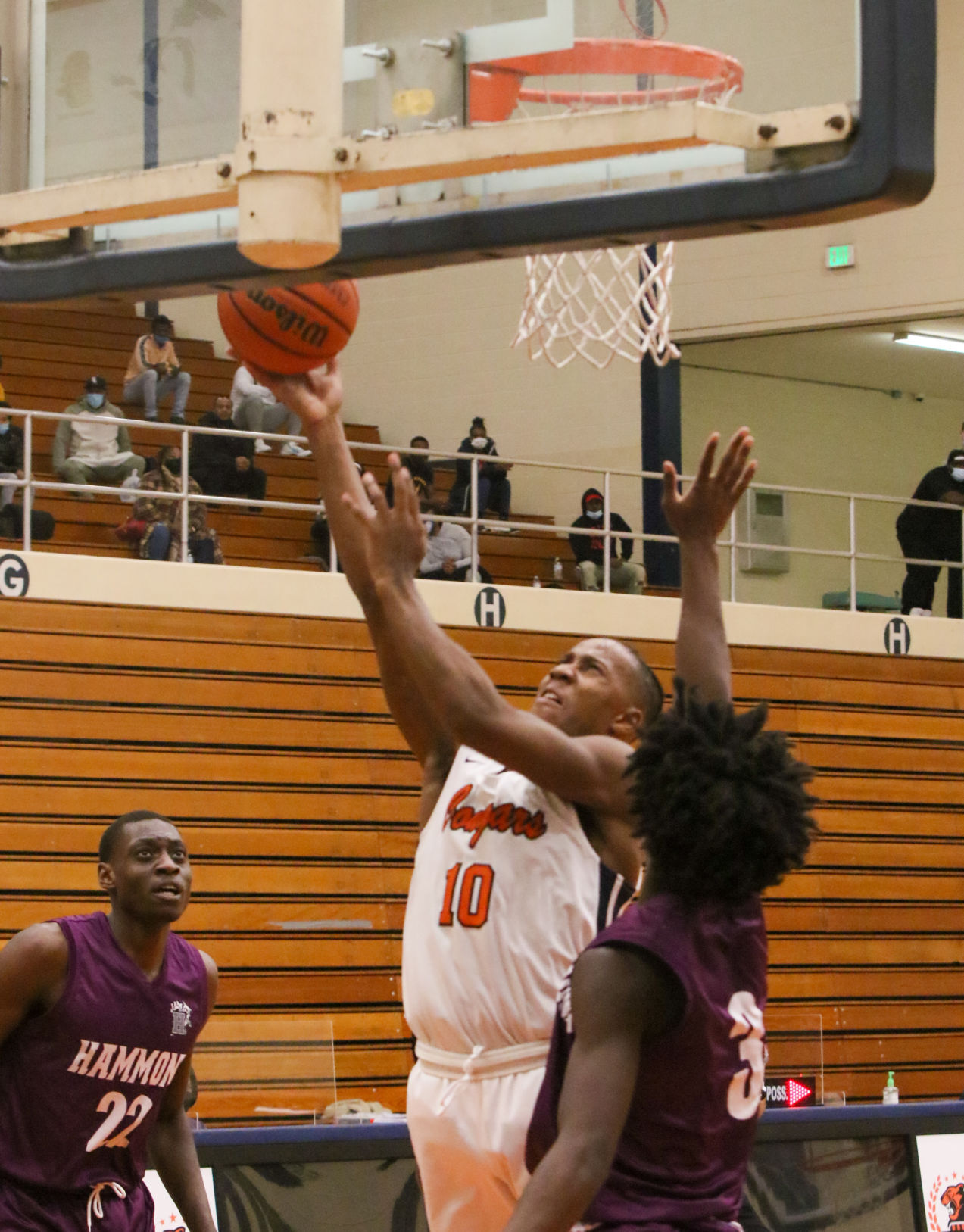 Hammond visits West Side boys basketball
